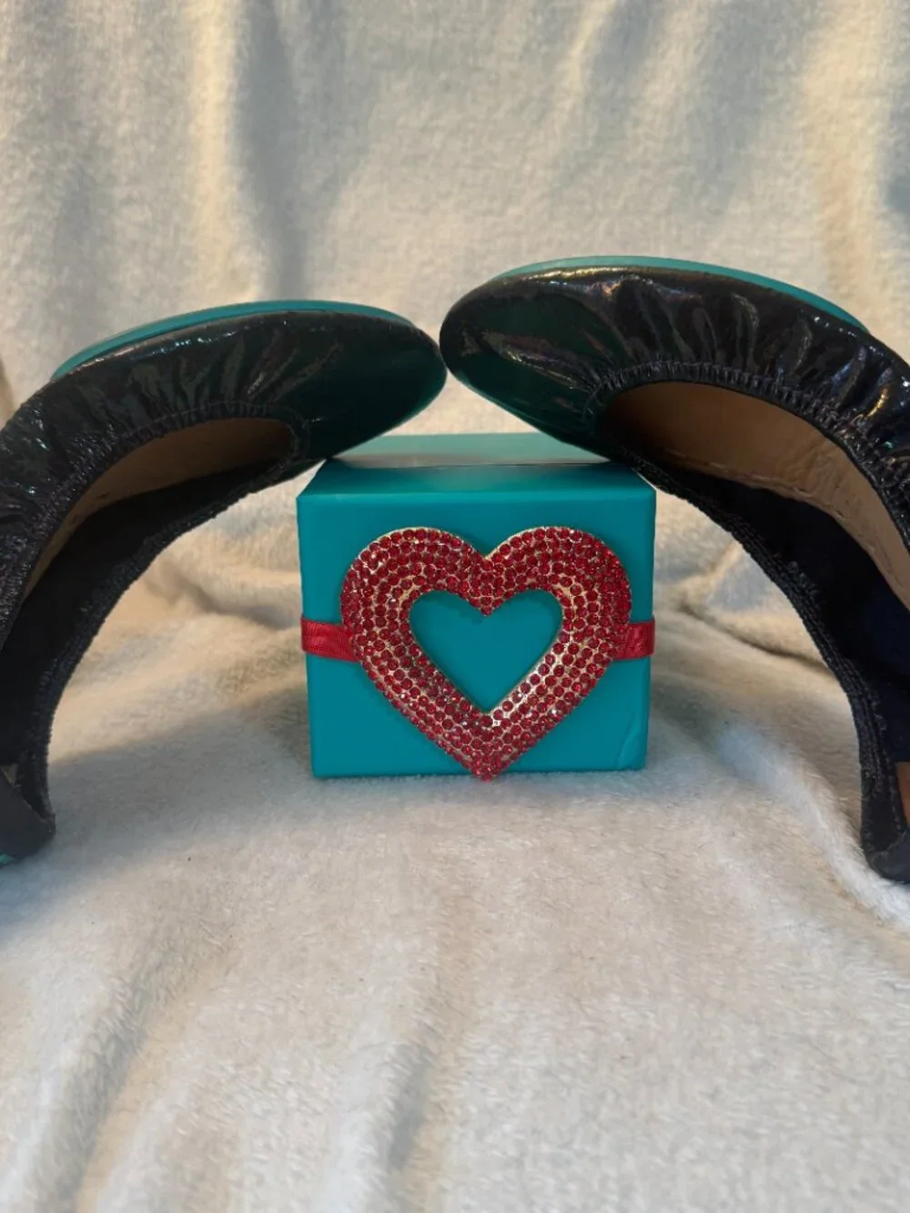Arabian Nights Tieks size 8 with Box, Pouch/Bag and LE VD Crystal Heart Topper - Picture 6 of 17